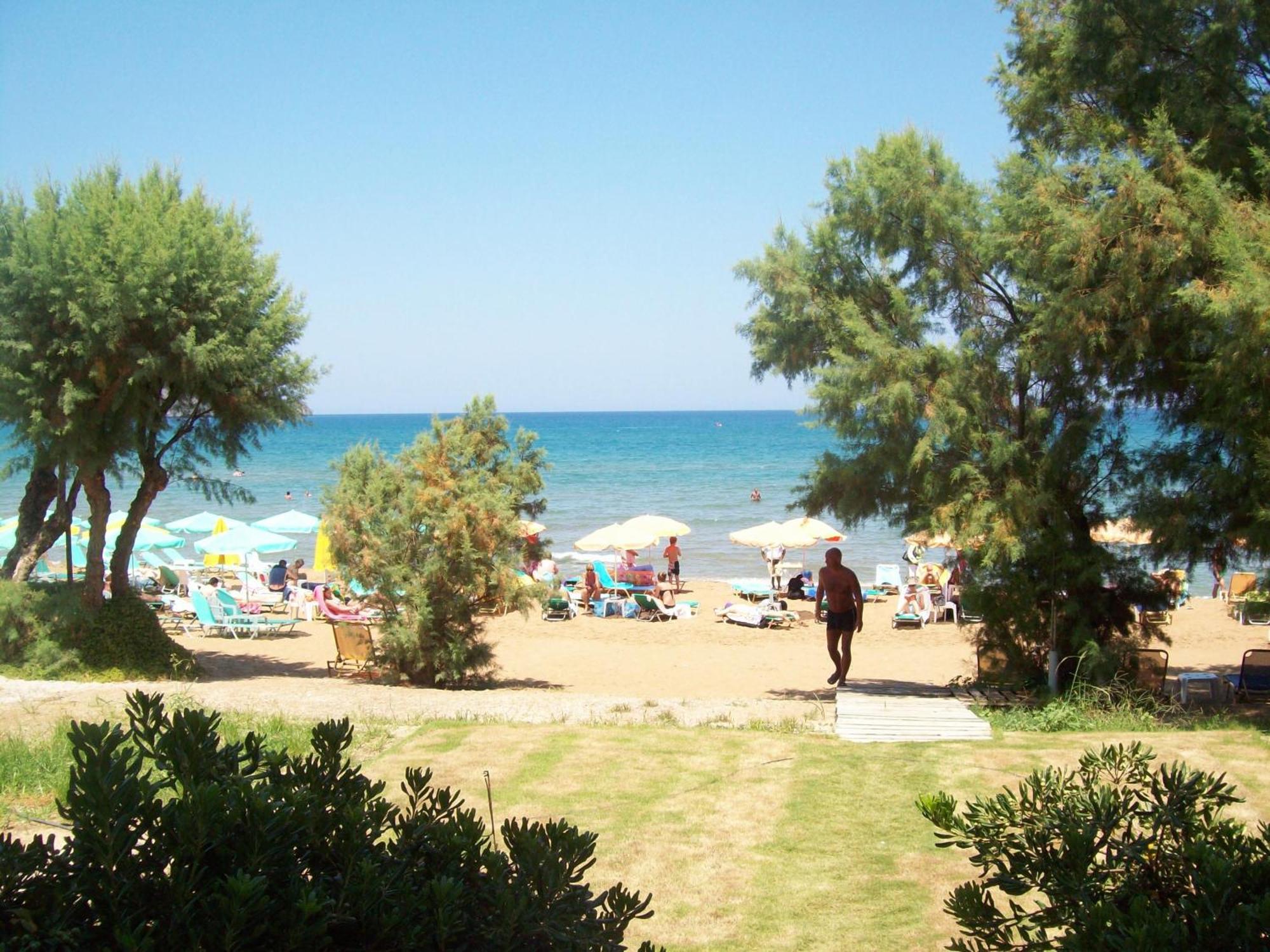 Kato Stalos Beach Exterior photo