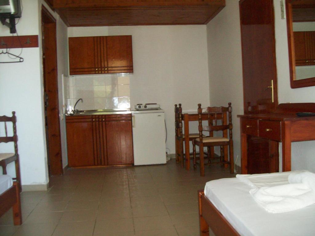 Kato Stalos Beach Exterior photo